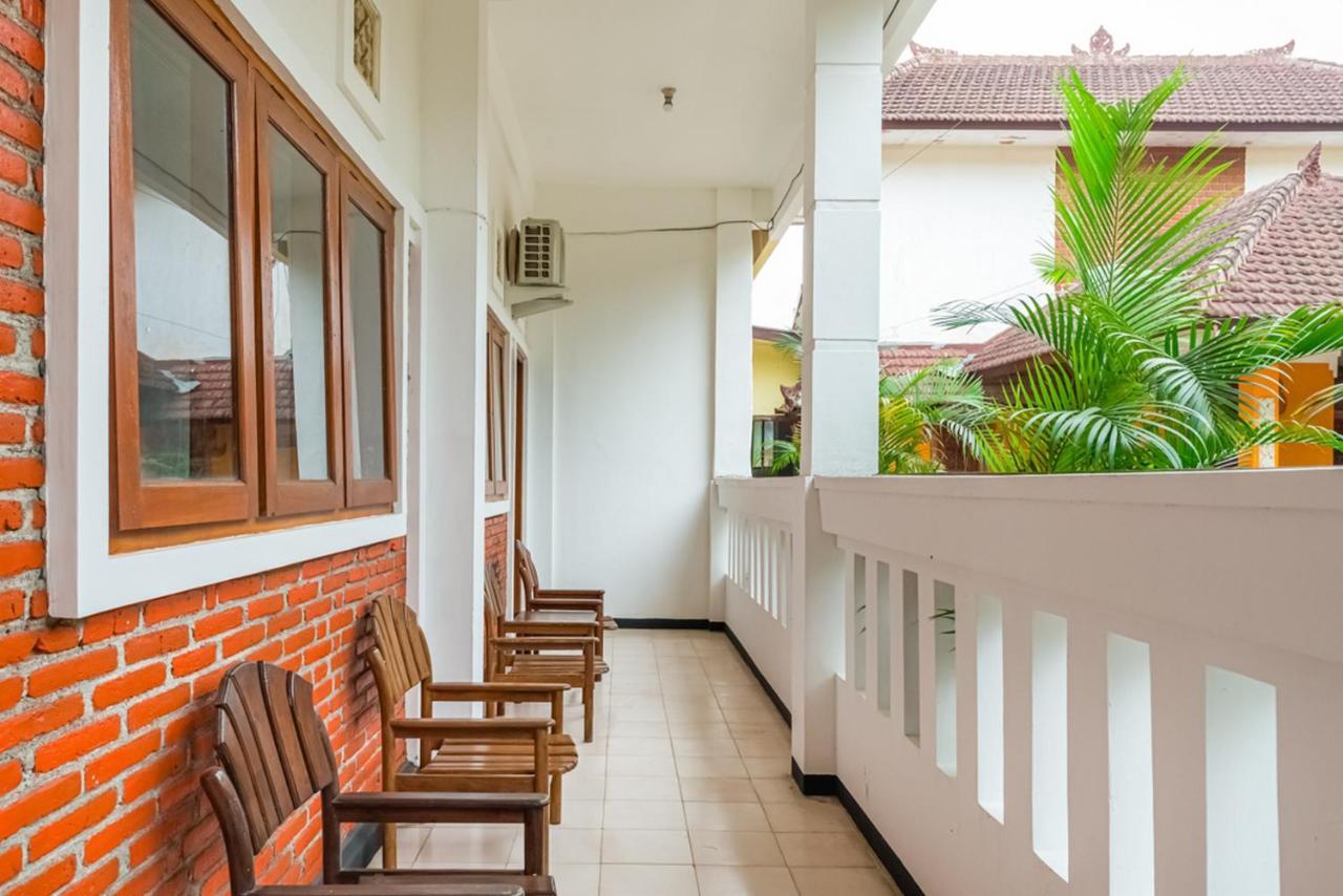 Hotel Reddoorz Syariah Near Gor Ken Arok Malang Exterior foto